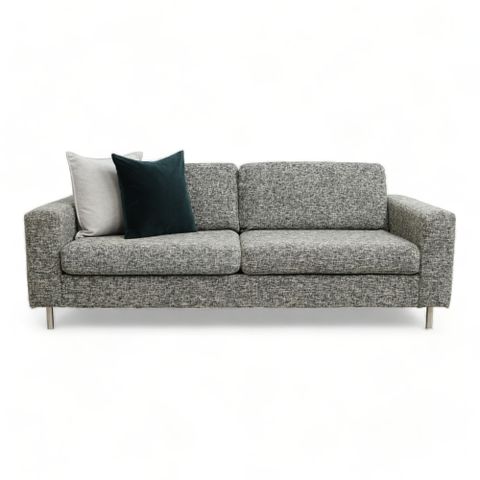 FRI FRAKT | Nyrenset | Mønstrete sort/hvit Bolia Scandinavia 2,5-seter sofa