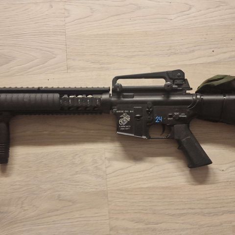 NY PRIS - GnP M16 Airsoft rifle