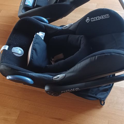 Maxi cosi cabriofix med base