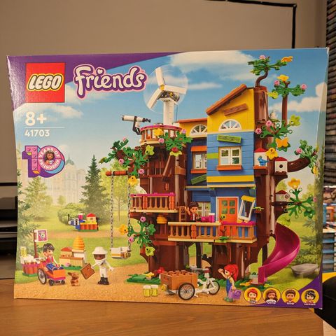 41703 Friendship Tree House selges!