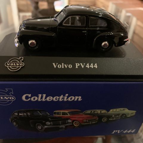 Modell Volvo PV 444
