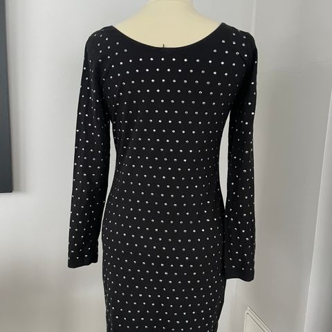 Sort kjole fra H&M