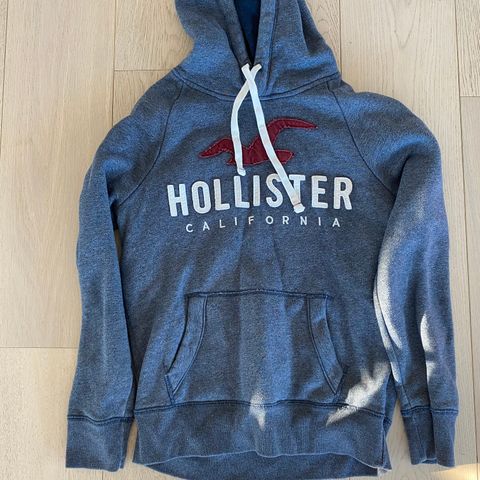 Hettegenser fra Hollister str. XS (voksen størrelse)