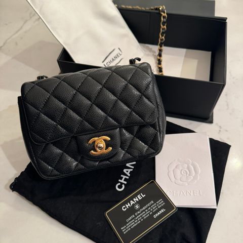 Egenkjøpt Chanel mini i caviar skinn vurderes solgt!