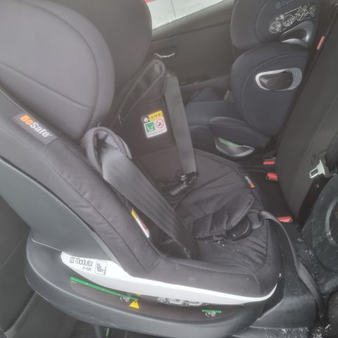 Utleie Besafe barnesete med isofix- base