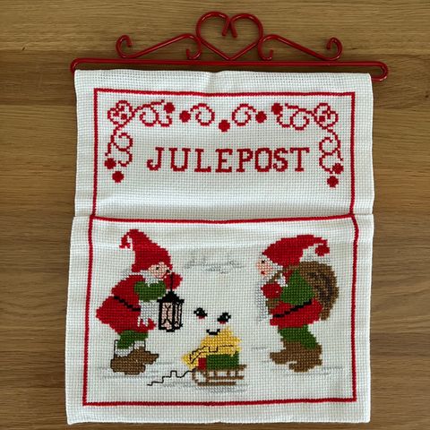 Gammel brodert Julekortsamler