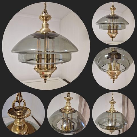 FANTASTISK TAKLAMPE MED FARGET GLASS OG 5 LYSENHETER "VINTAGE / GAMMEL "