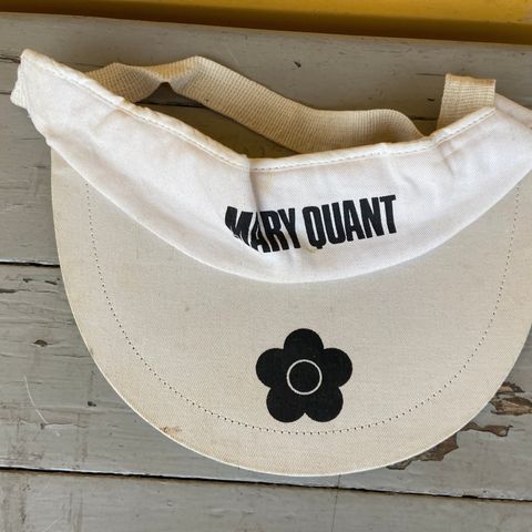 Mary Quant solskjerm retro hvit med grønn bakside - må skifte strikk