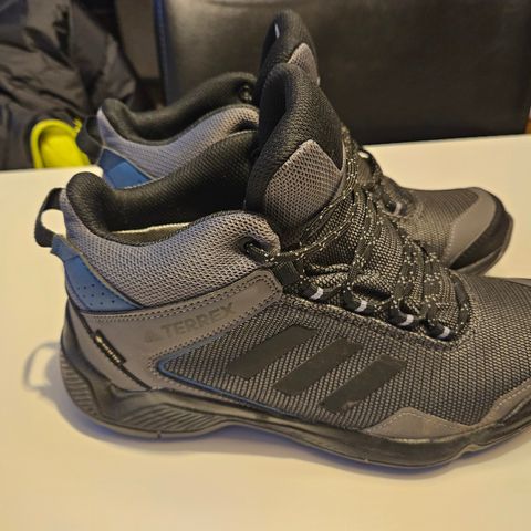 Adidas GoreTex sko