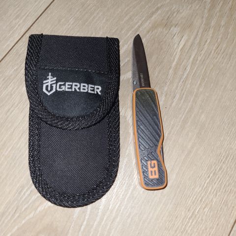 Gerber Bear Grylls multitool