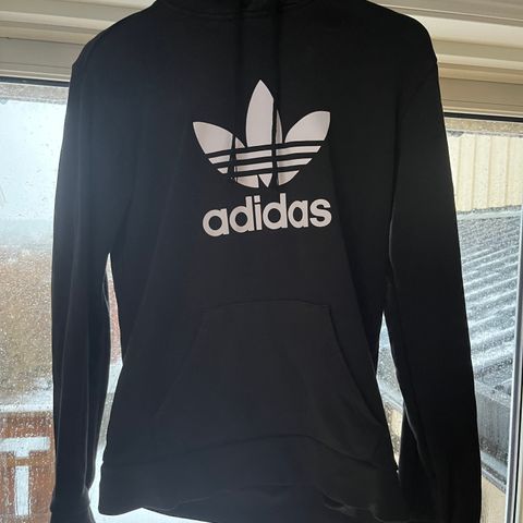 Adidas hettegenser xs