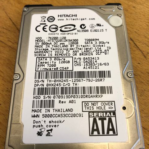 Hitachi SATA haddisk for bærebare PCer. HDD: 7K200-120 7200 RPM