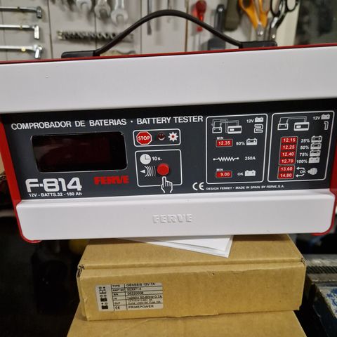 Ferve F-814 DIGITAL BATTERITESTER.  OG DYNAMOTESTER - 12V.