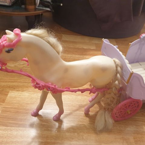 Barbie hest og vogn