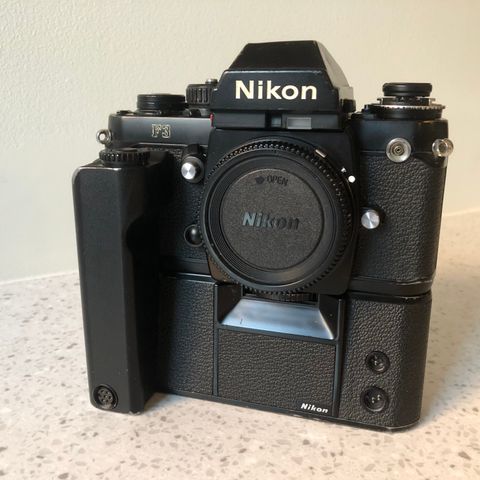 Nikon F3 hus med MD4 motor