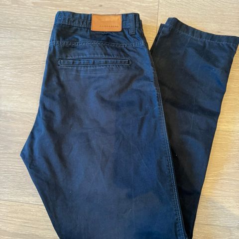 J. lindeberg str 36/32 slim fit