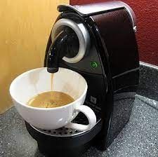 Nespresso Titan kaffemaskin. Type :  Helautomatisk.