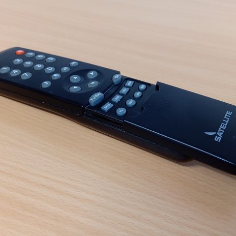 Satellite RC 3001 fjernkontroller for TV - remote control for television