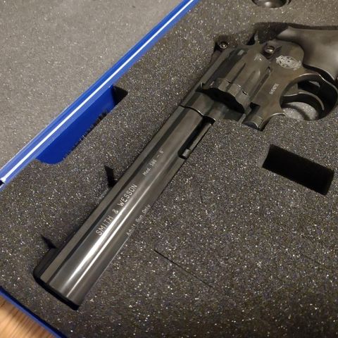Umarex Smith & Wesson 586-6 cal. 4.5 mm