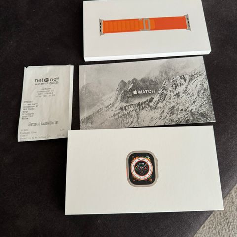 Apple Watch Ultra 49mm Titanium Som Ny 97% batterikapasitet med ekstra reimer