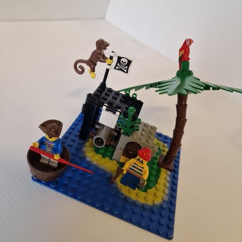 Lego pirates 6260 shipwreck island