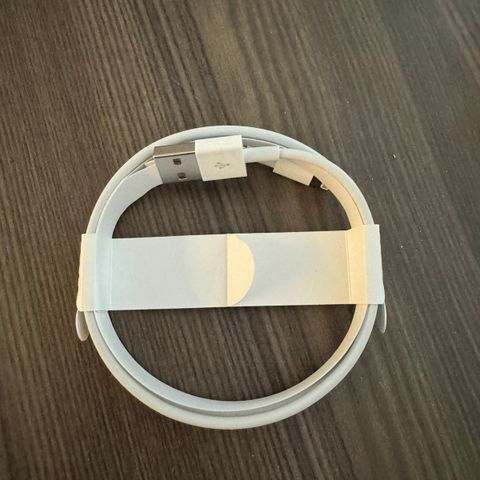 ORIGINAL APPLE LIGHTNING TO USB CABLE