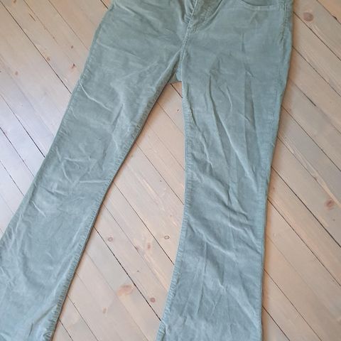 Lois Rival high rise flare cord jeans 26" L32 (Ny pris!)