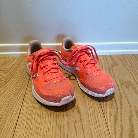 Adidas joggesko i str. 31,5