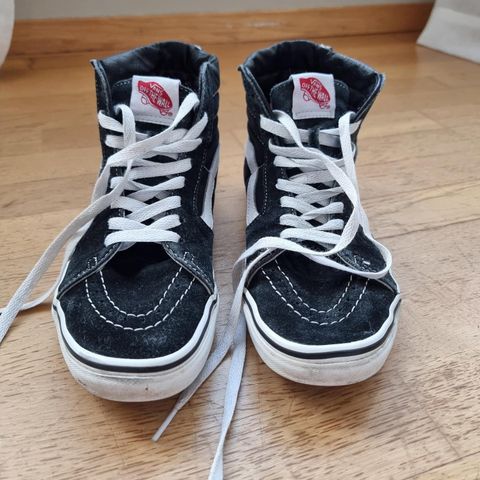 Vans høye, str 38,5.