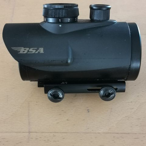 BSA red dot illuminated sight 5 MOA m/11 styrker