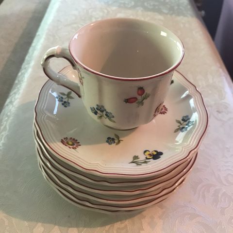 Petite Fleur kaffekopper med fat Villeroy & Boch 4stk