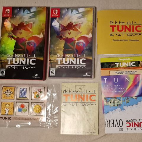 TUNIC Deluxe Edition + Hardcover Instruction Book - Nintendo Switch