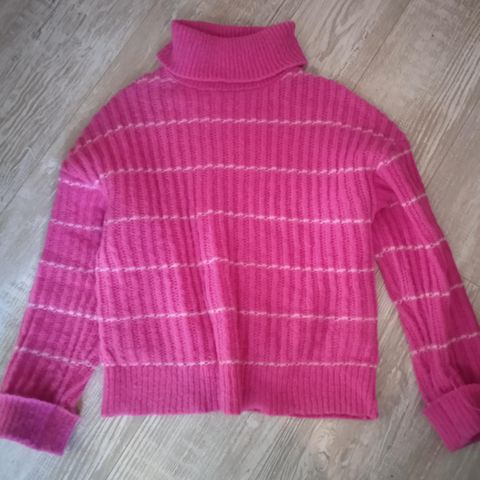 Strikkegenser rosa