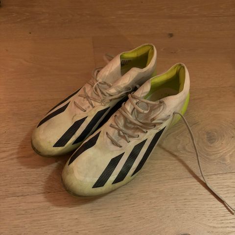 Adidas Fotballsko str 43 1/3