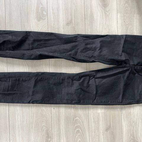 Levis slimming skinny str. 30