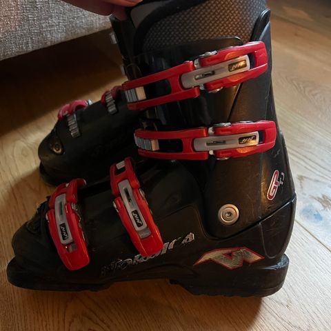 Slalomstøvler Nordica (lengde målt: 26cm)