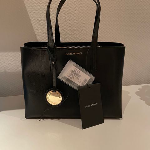 Emporio Armani Tote Doppio shopping bag svart