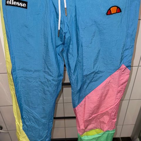 Ellesse "grillbukse".