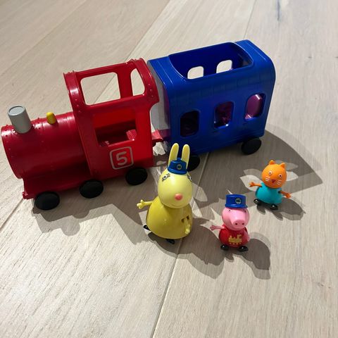 Peppa gris tog med figurer