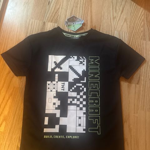 Ubrukt/ny! Superstilig, myk og behagelig Minecraft t-skjorte str 8-9 år/134cm