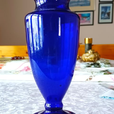 Retro  blått glass  vase fra Bohemia