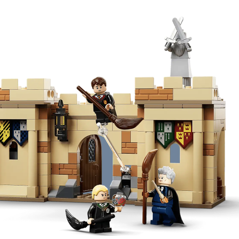 Lego Harry Potter Hogwarts™: First Flying Lesson 76395