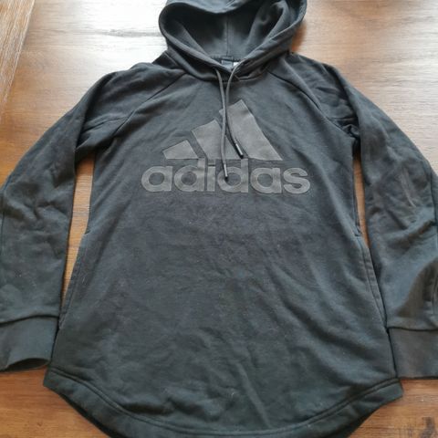 Adidas hettegenser