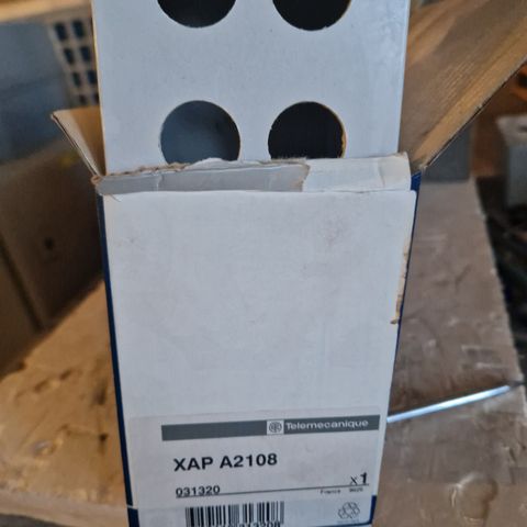 Xap A2108- 8 hull's