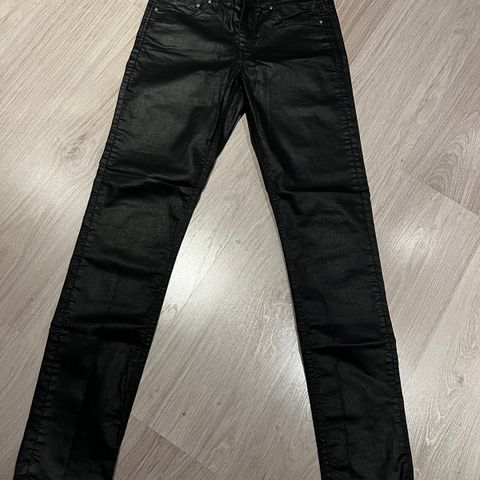 Jeans skinny regular waist  26/30 fra H&M