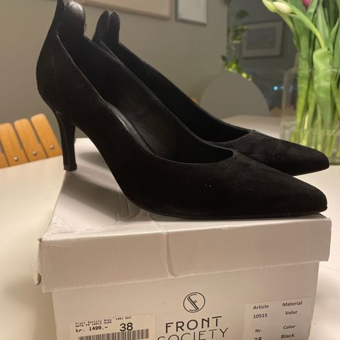 Front society pumps, hæler str 38