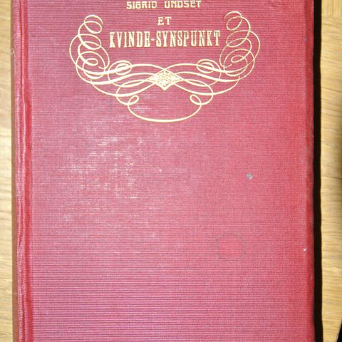 SIGRID UNDSET: Et kvinde-synspunkt . 1919. Første utgave: Særdeles god stand