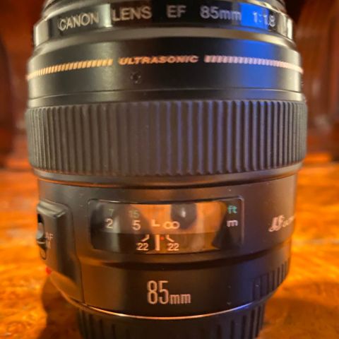 Canon EF 85mm f1.8 m/manuelt fokus