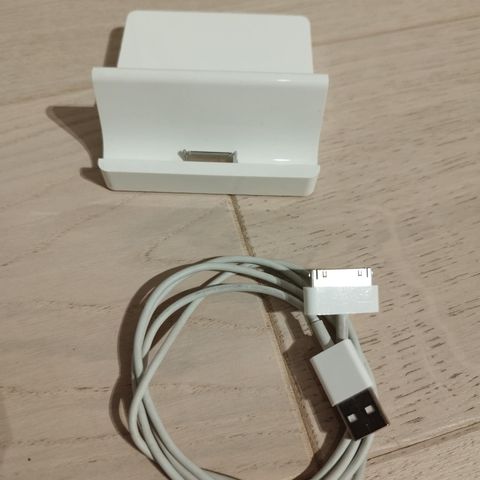 Apple iPad iPod charging dock