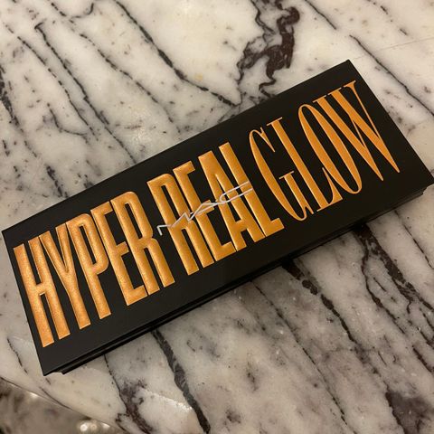 Mac Hyper Real Glow Shimmy Peach